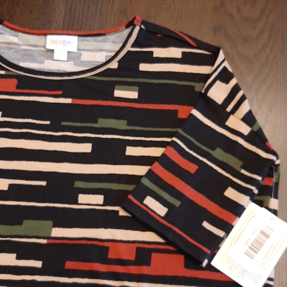 LuLaRoe Irma Tunic